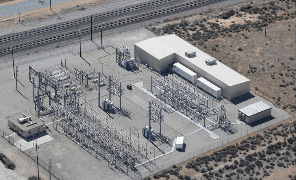 1024px-Overhead_View_of_Tehachapi_Energy_Storage_Project,_Tehachapi,_CA
